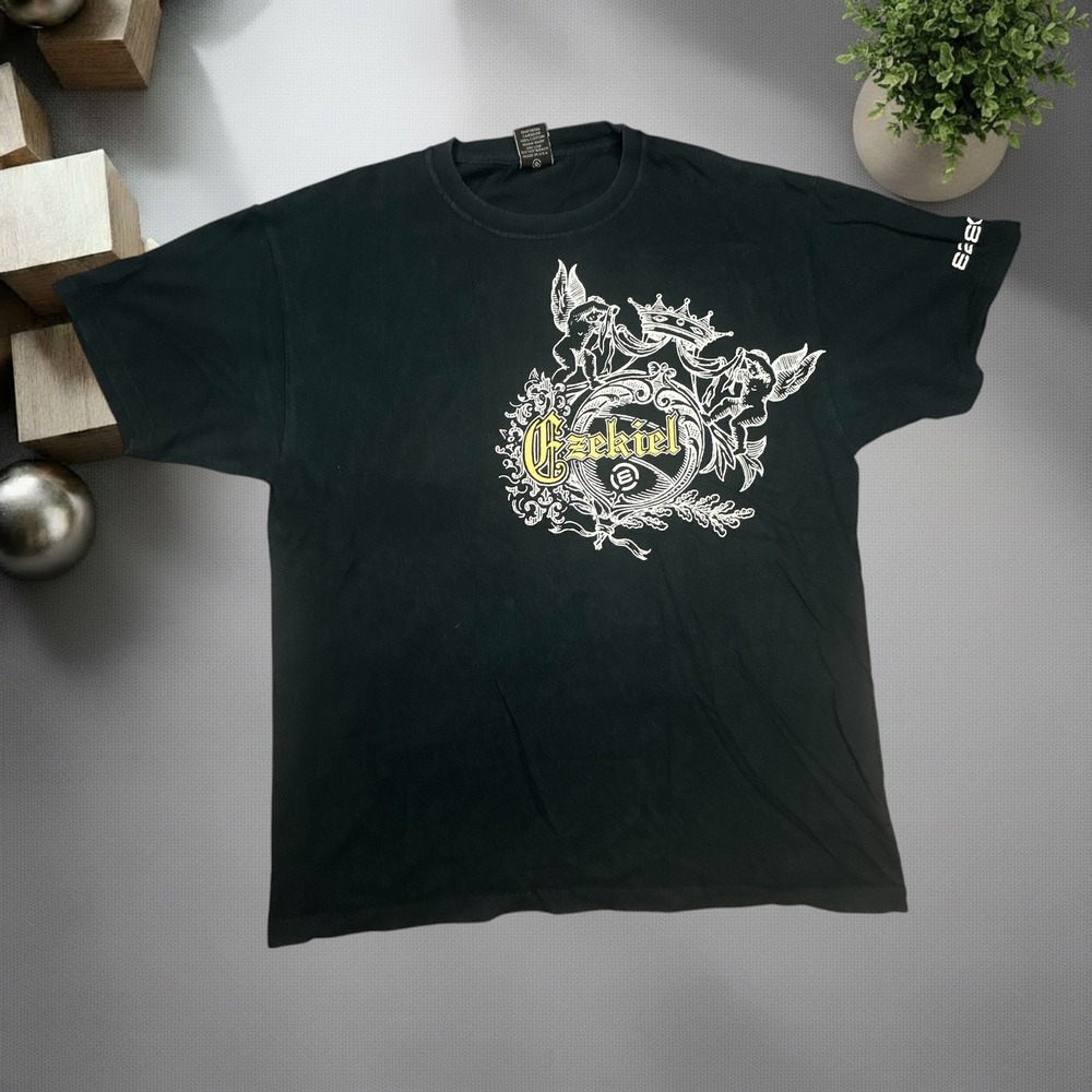 Vintage Ezekiel Graphic T Shirt Mens Large Black Y2K Skater Streetwear Crest L